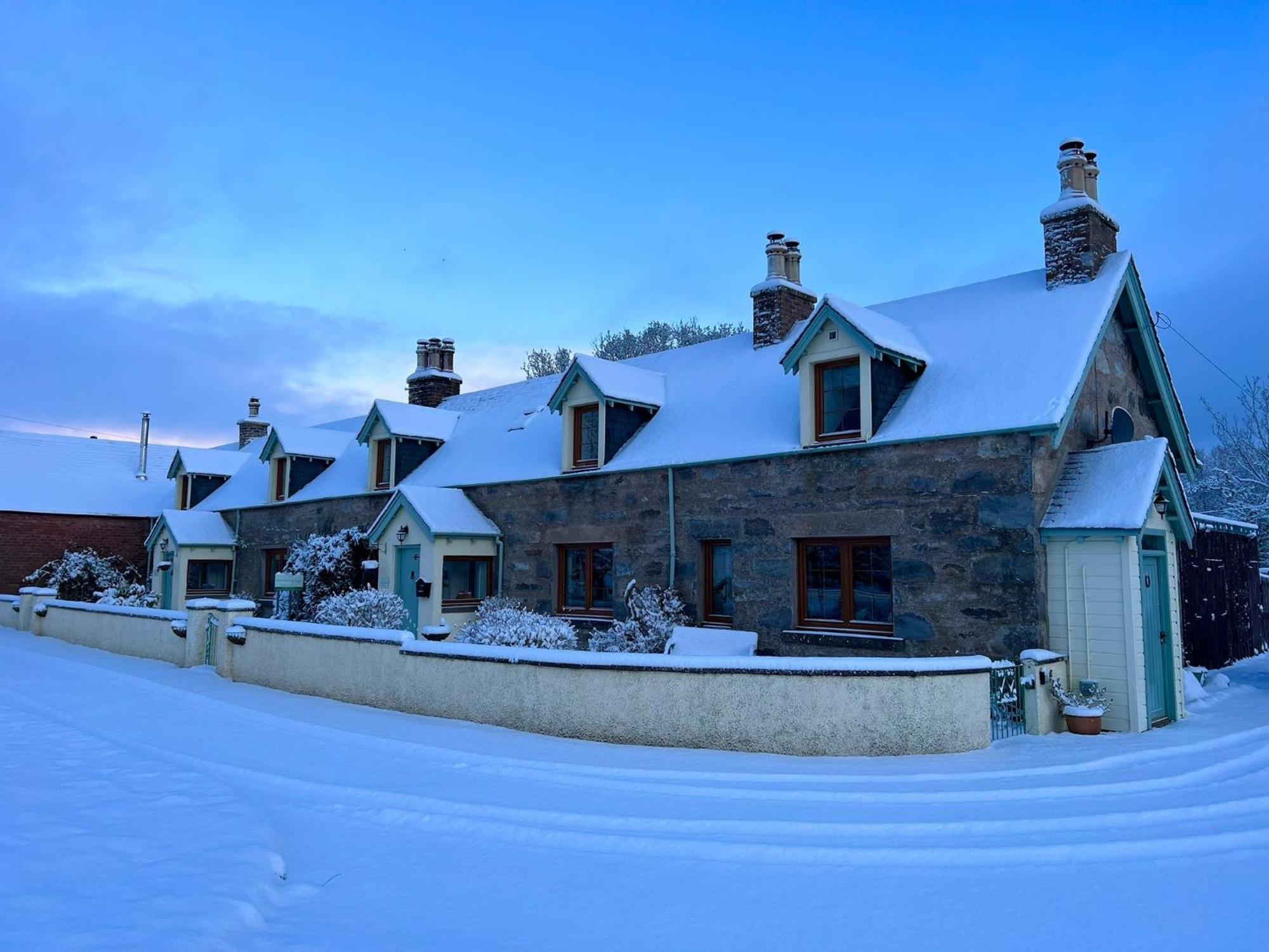 Rosemount Bothy - Highland Cottage Гарв Экстерьер фото